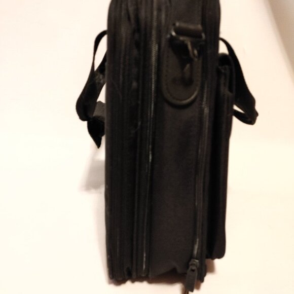 Vintage IBM Thinkpad Laptop Carrying Case- Shoulder Bag- Multiple Pocket - Picture 11 of 12